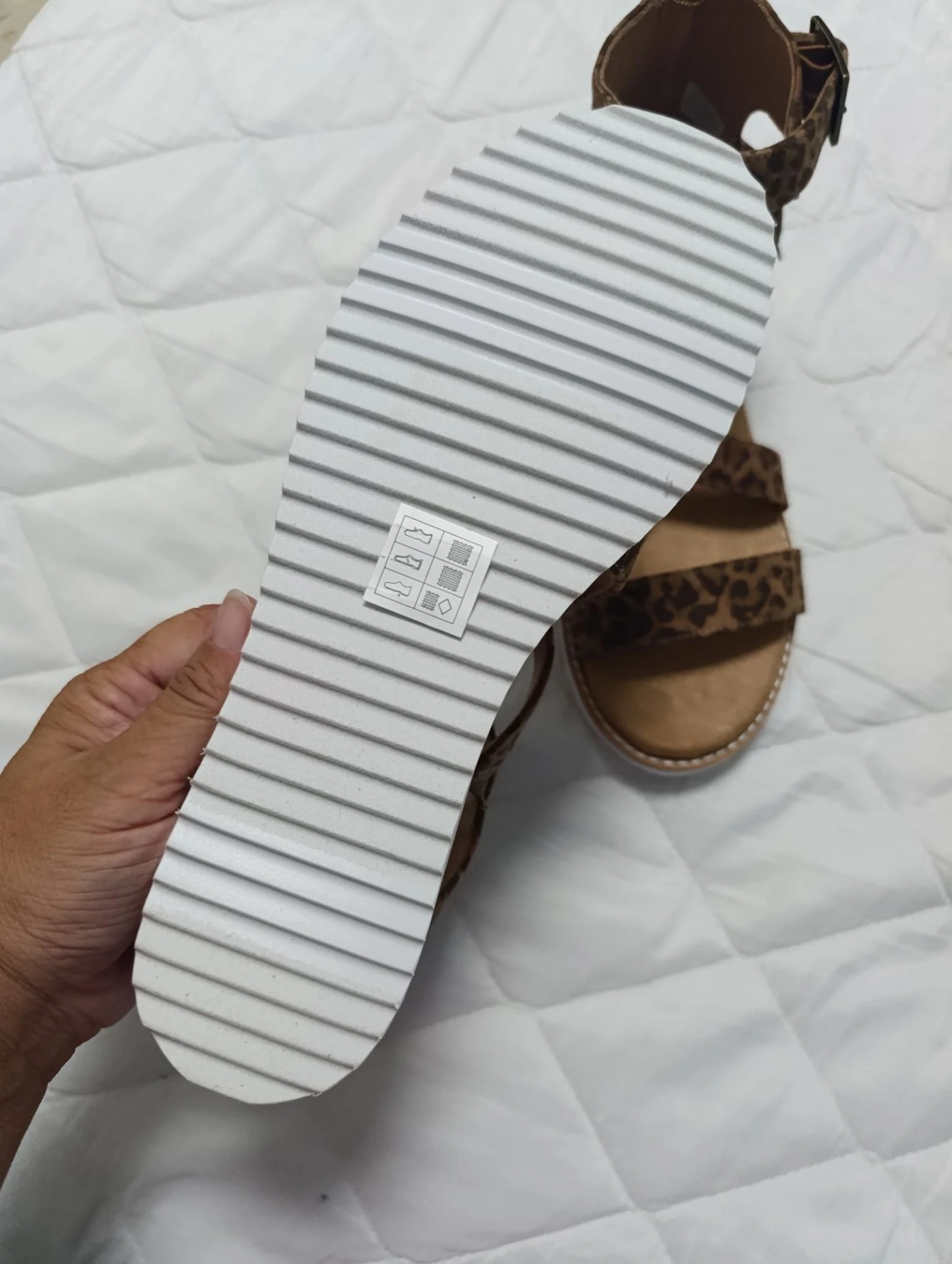 Sandálias Skechers Bob animalprint tamanho 38 – photo 11